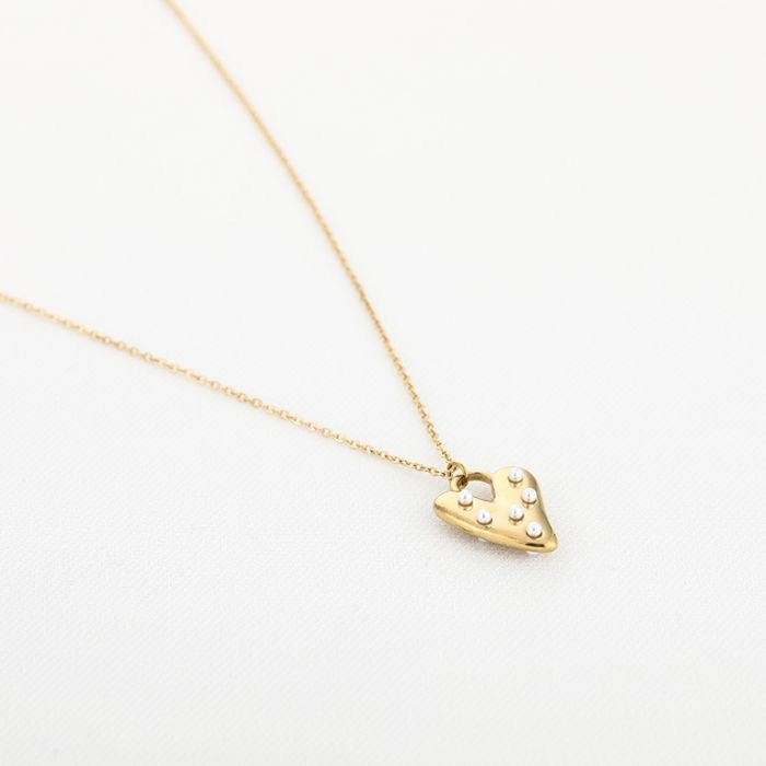 Hartje met parels ketting goud