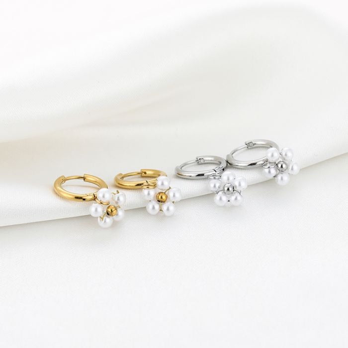 Bloemetje oorbellen zilver