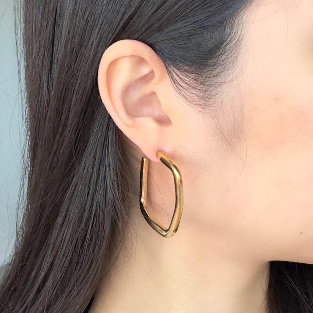 Bloks oorbellen goud